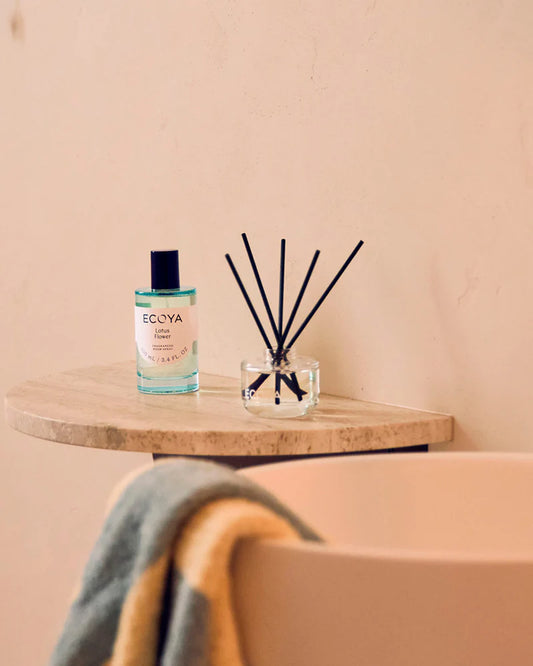 Mini Reed Diffuser Lotus Flower (50 ml)