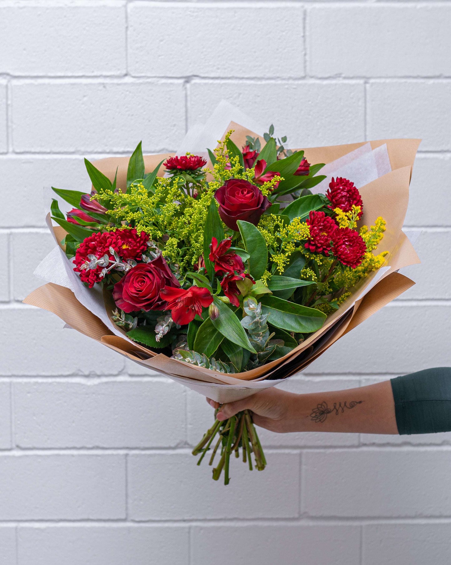 Red-Roses-Bouquet-Forest-and-Petals